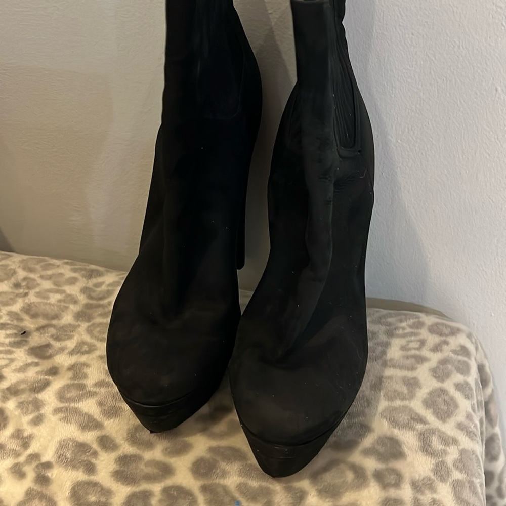 Rachel zoe black suede platform booties size 8